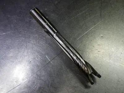 Kennametal .906" Coolant Thru 5xD 15/16" Shank KTIP0906R5SS094 (LOC425)
