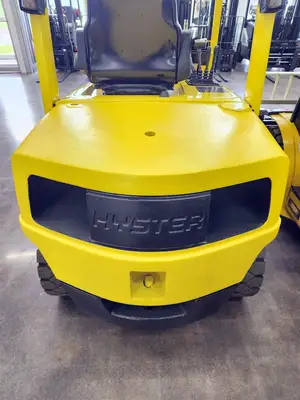 Used 2005 Hyster H55XM Internal Combustion Forklifts: Pneumatic Tire New York US | United Lift #1446645