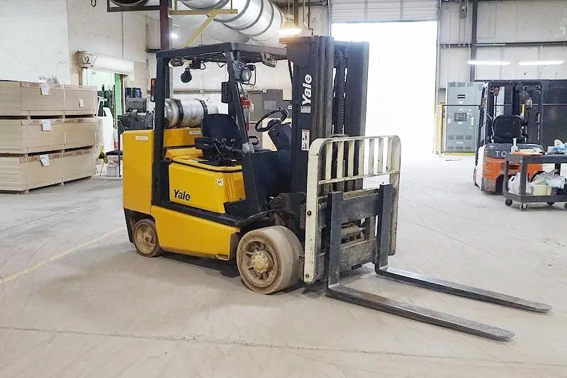 USED YALE GLC120MGNGAE085RATED FOR 11,000 LBS AT 24" LOAD CENTERMAX LIFTING HEIGHT 170"