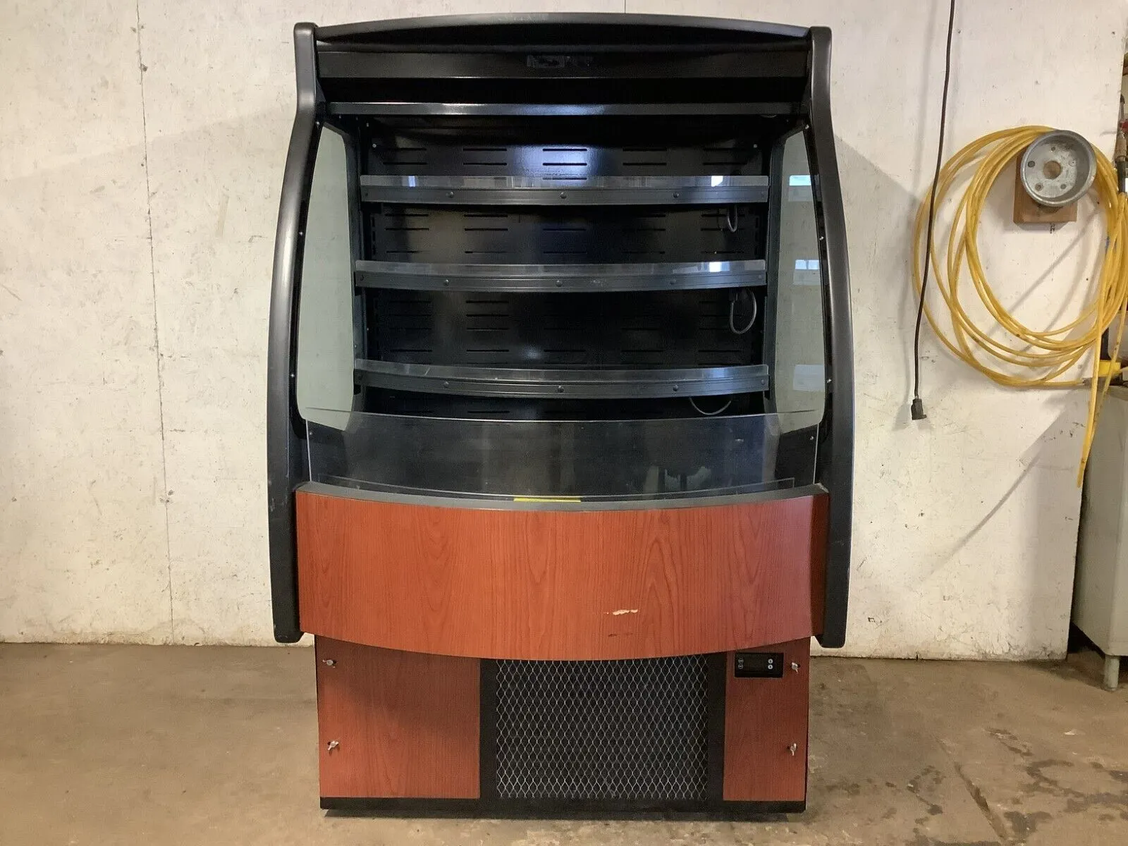 152-0619 Borgen DL1100 Self Contained Display Case Cooler