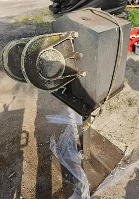 Red Devil Stand Mounted Gallon Paint Mixer 110v, 1 ph @ 60 Hz