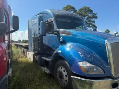 Used 2017 KENWORTH T680 Conventional trucks Texas US | Revelation Machinery #1545667