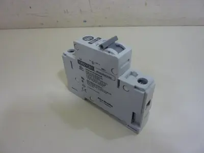 USED ALLEN BRADLEY 1492-CB1/G150 SER C