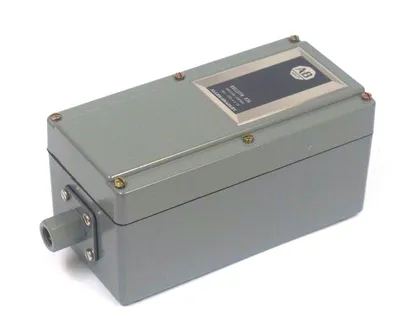 NEW ALLEN BRADLEY 836-C63JX15A PRESSURE CONTROL SER. B, 4-150PSI, 836C63JX15A