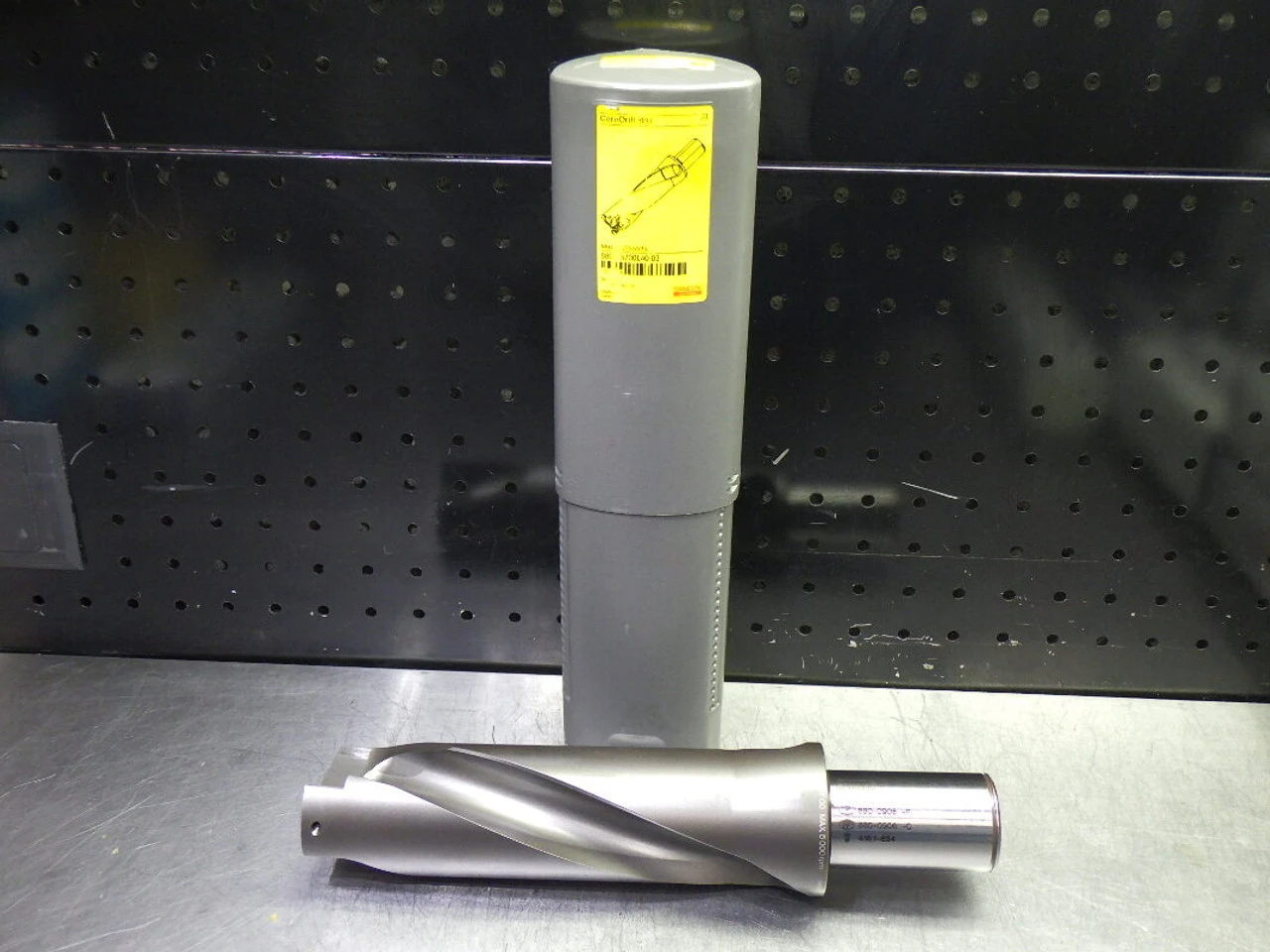 Sandvik 57mm Coolant Thru Drill 40mm Shank 880-D5700L40-03 (LOC1276B)