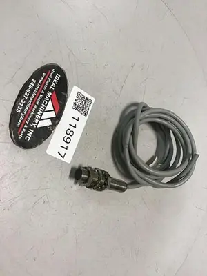USED BALLUFF BES 516-325-SA56