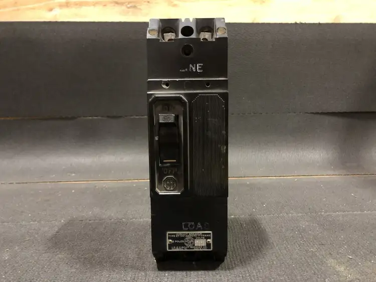 Used ITE ET2100 Switchgears British Columbia CA | Lenmark #244261