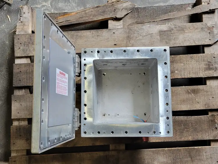 Used CROUSE-HINDS EJB121208 Misc Electrical & Power Parts British Columbia CA | Lenmark #247657