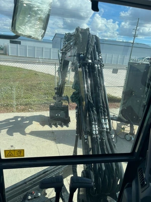 XCMG XE45U Excavator | Iron Listing (8)