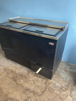 75-0464 Fagor FGF-50 50" Self Contained Sliding Top Glass Froster Chiller Cooler