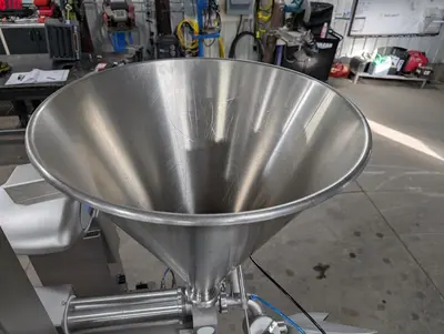 USED 2008 BAKON CAKE DECORATOR