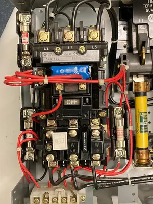 USED ALLEN-BRADLEY 2112B-BDB-6P-17-24R-41-111 Q