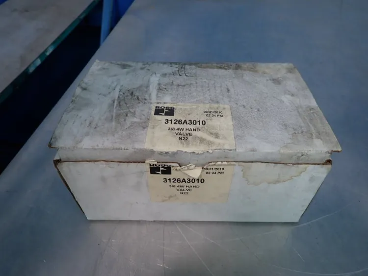 New | in-Stock ROSS 3126A3010 Valves/Fittings | HGR 24 #732349