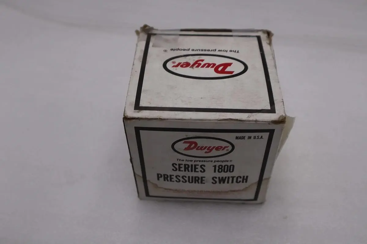 DWYER SERIES 1800 PRESSURE SWITCH 1823-0 - NEW IN BOX - STOCK L213CC