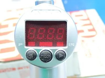 NEW HYDAC 908536