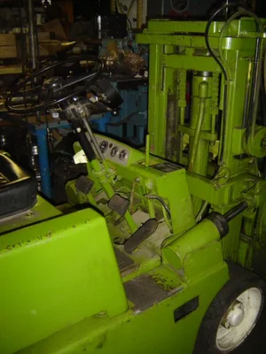 Clark C80 8,000 lbs.