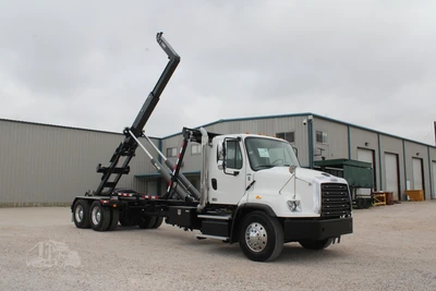 Used 2017 FREIGHTLINER 114SD Hooklifts & Roll-Offs Texas US | Roll Off Truck World #1491810