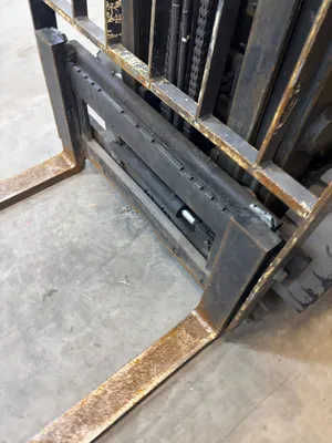 YALE GC050TFNUAF083 Forklift Trucks | Global Machine Brokers, LLC (3)