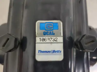 NEW THOMAS & BETTS 1060732