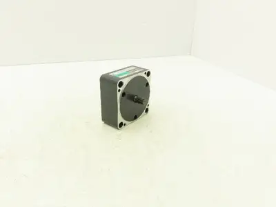 Oriental Motor 5GE10XS Gear Head Reducer 10:1 Ratio Pinion Shaft