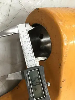 USED CINCINNATI MILACRON 3990757