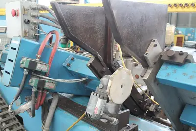 HAUTAU MODEL #CC15M DOUBLE END CHAMFER MACHINE: STOCK #10957