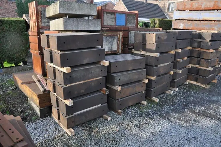 Used T-SLOT TABLE 28 SMALL TABLES Tables, Floor & Layout Plates BE | Apt International N.V #366579