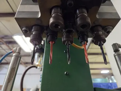 USED GRASS HINGE & LINE BORING MACHINE