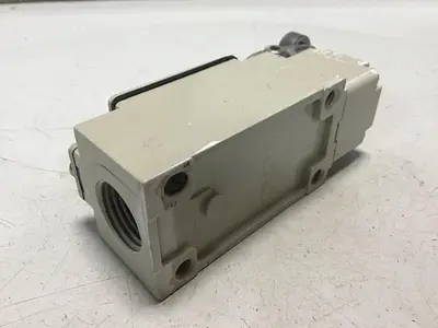 USED YAMATAKE LJA10-11A21N-003