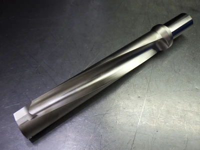 Kyocera 1.688" Coolant Thru 6xD Drill 1.5" Shank S150-DRV1688-6-14 (LOC1019A)