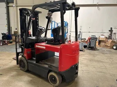 Used 2016 RAYMOND 4750C60 4-Wheel Sit down Electric Counterbalance Forklifts Illinois US | Somerset Equipment Sales #1546131