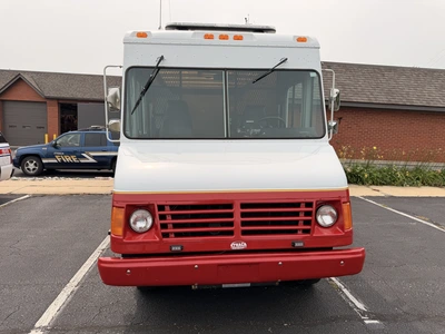 Used 2003 WORKHORSE P42 WITH 24,073 MILES (FIRE DEP OWNED) Box trucks Michigan US | Miedema Asset Management Group #1357507