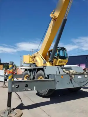 USED 2006 GROVE RT650E