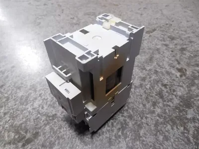 Allen Bradley 700-CF400Z* General Purpose Contactor 25A 24VDC Used
