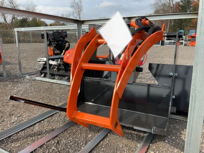 Used WOLVERINE TG42 RAW WOOD GRABBING SKID STEER ATTACHMENT Log Grapples Michigan US | Miedema Asset Management Group #1768763