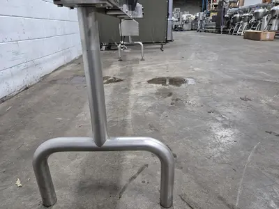 USED 2006 PHARMAVEYOR 7140