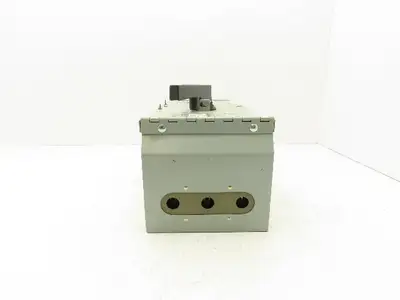 Siemens V7E3611 I-T-E Twin Vacu-Break Fusible Switch 30A 600VAC 3 Pole