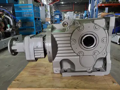 6.39:1 Ratio Gear Reducer Type KA127 R87 AM213/215 Type RF87/A
