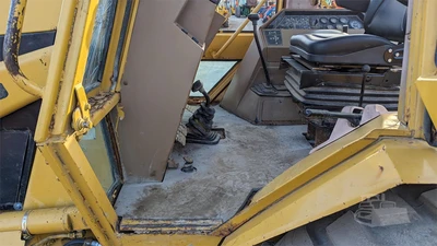 USED 1986 CATERPILLAR 416