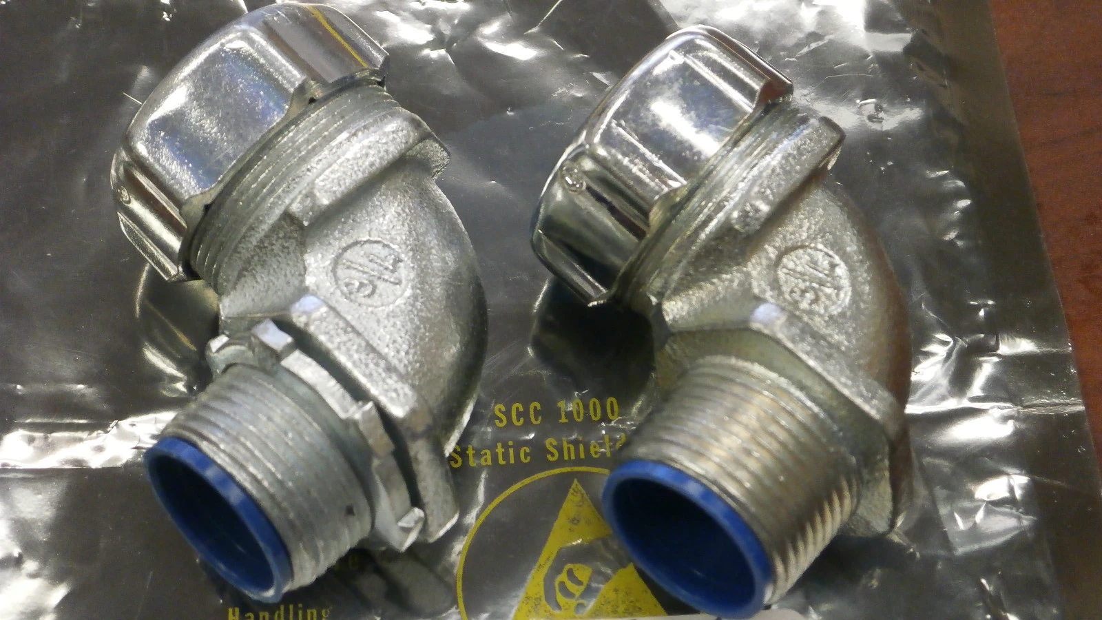 NEW Thomas & Betts 3/4" 90 degree