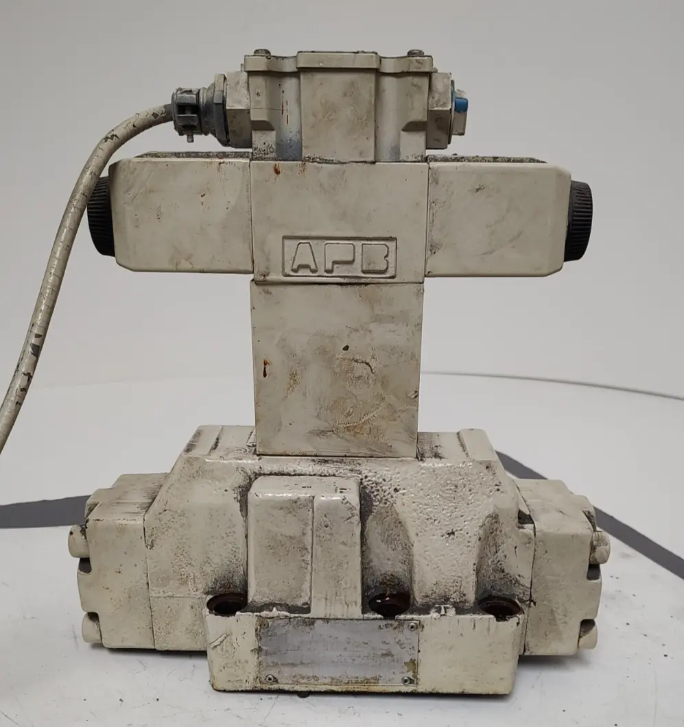 USED Vickers DG5V-8-S-60-E-T-M-FW-D7-H-P10-A