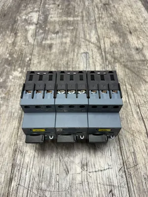 Siemens 3RV2011-1DA10 Electrical/PLC/Automation | ESS Industrial Equipment Sales (5)