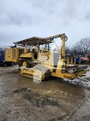 USED 2006 CATERPILLAR D6N XL