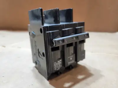 Used SIEMENS BQ3B015 Switchgears British Columbia CA | Lenmark #1438521