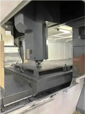USED 2012 YCM DCV 4025B BRIDGE MILL