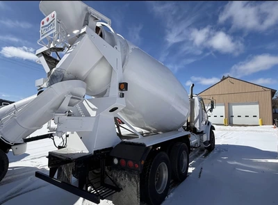 2005 STERLING Concrete Mixer Concrete Mixer Truck | Iron Listing (7)