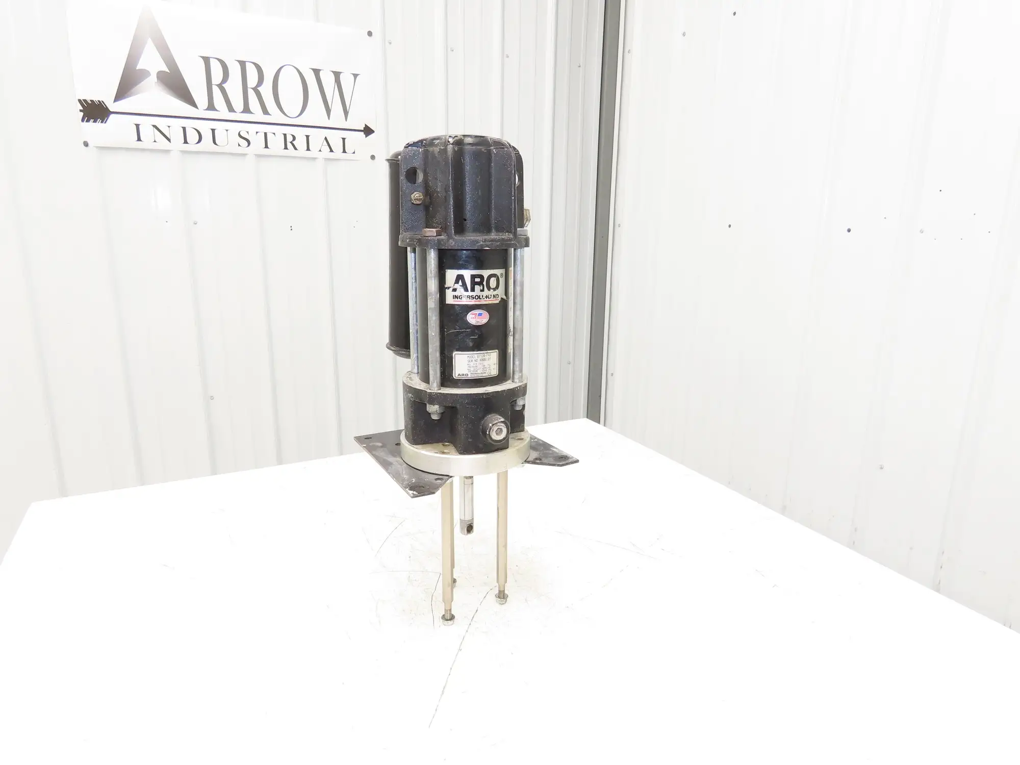 Ingersoll Rand ARO 67120-P43 Pneumatic Extrusion Pump Air Motor Only