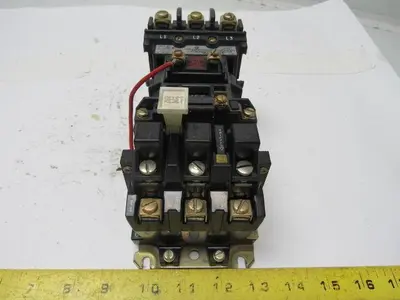 A-B Allen Bradley 509-A0D Motor Starter 115V Coil NEMA Size 0
