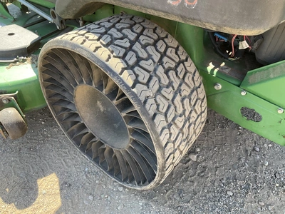USED 2022 JOHN DEERE Z970 R