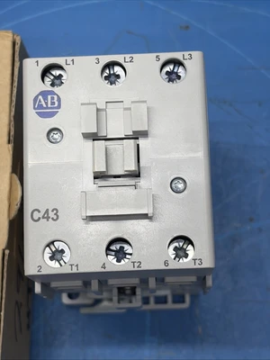 NEW Allen-Bradley 100-C43LOO